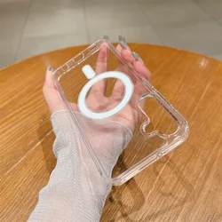 Custodia in acrilico trasparente magnetica con compatibilità per ricarica wireless MagSafe
