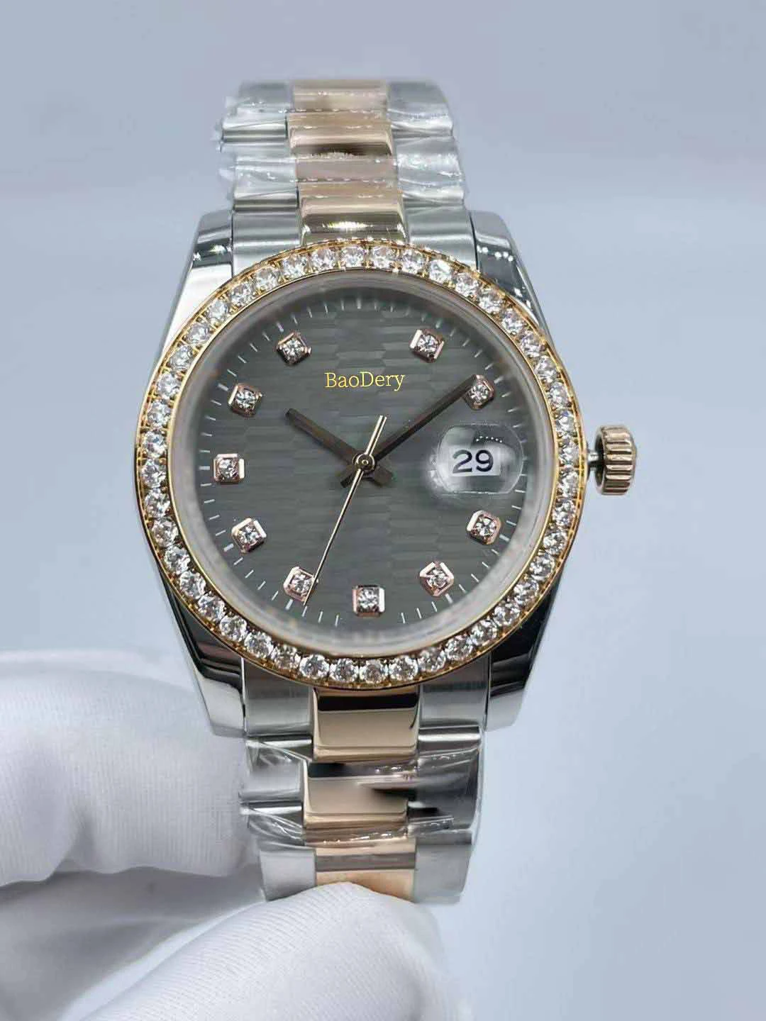 36mm Women's Waterproof Watch with Diamond Pit Pattern and Calendar Window - Fashionable and Elegant