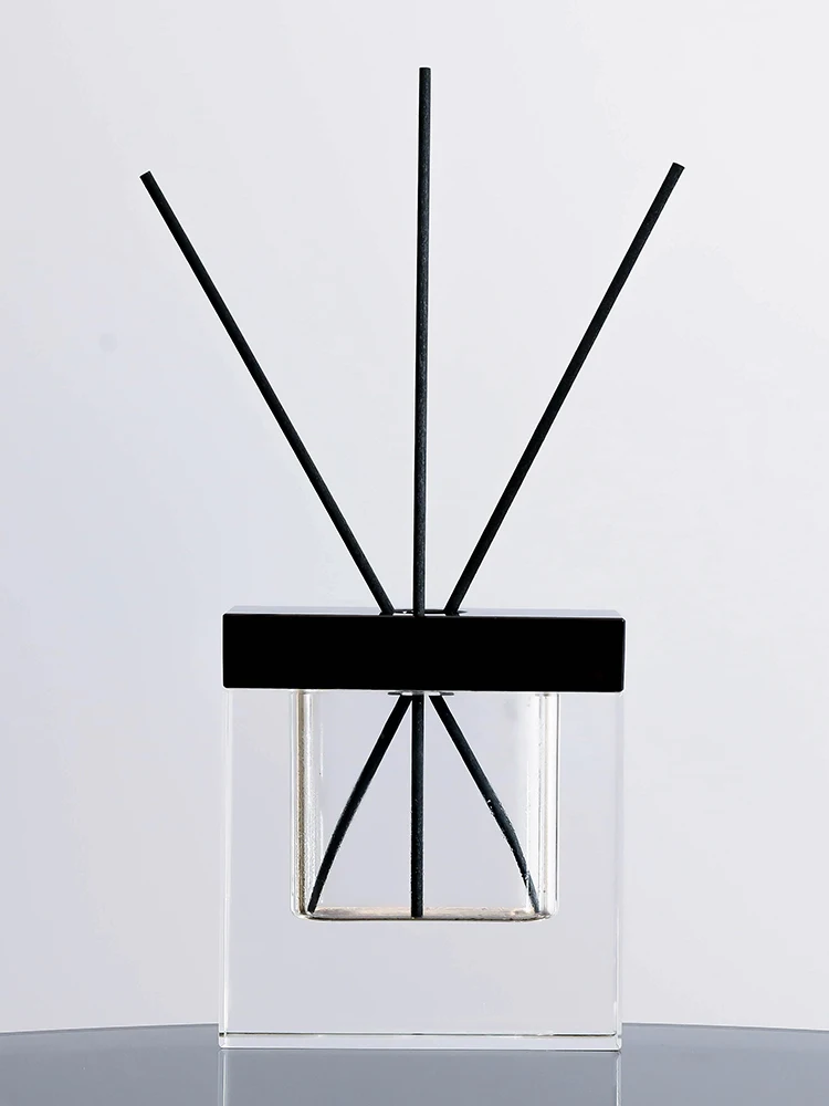 European high-grade crystal aromatherapy bottle empty bottle living room crystal decoration room perfume essential oil diffuser