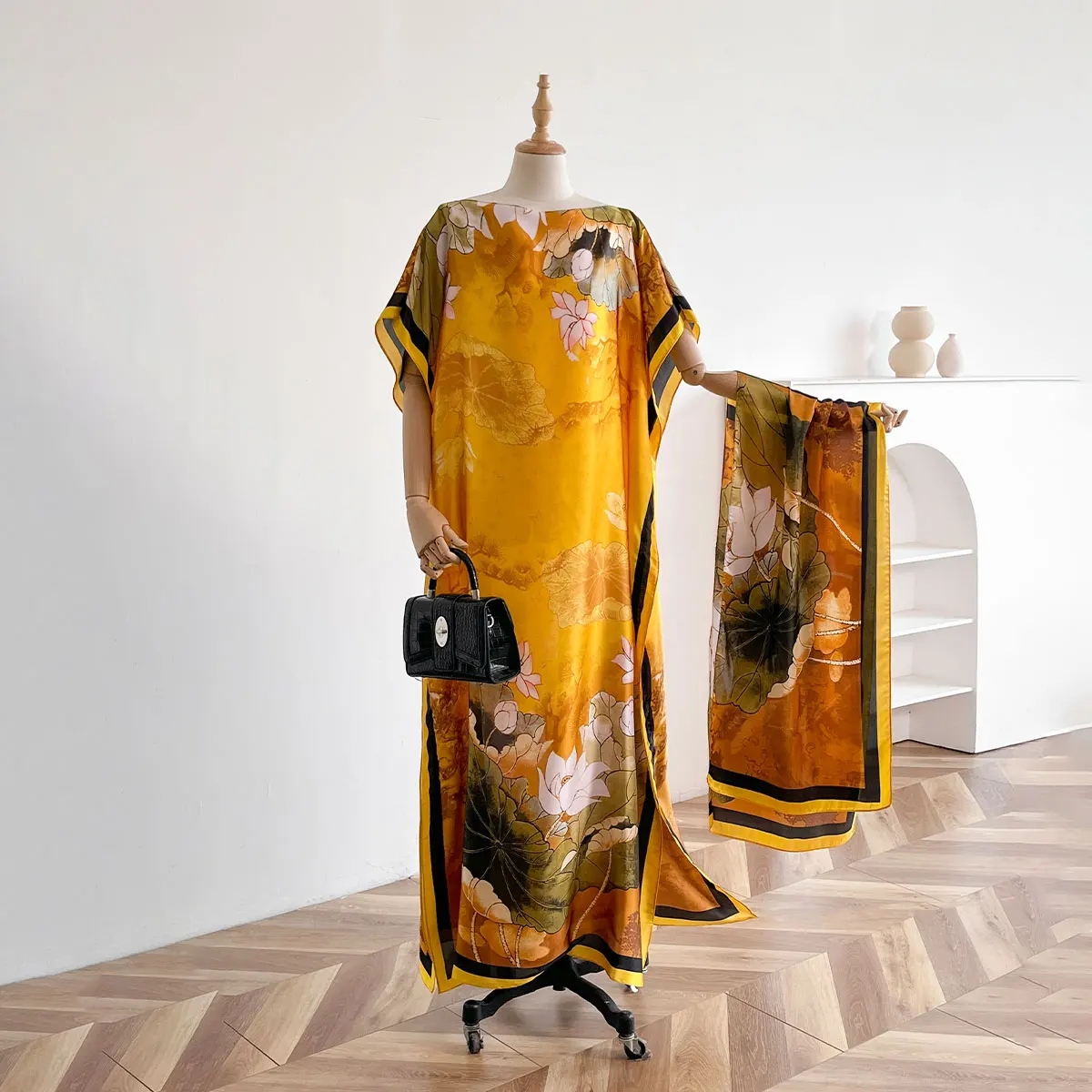 New 2025 Dubai Abaya For Women Summer Short Sleeve Cotton Dress Gold Stamping Loose Lady Maxi Islam African Dress With Big Scarf