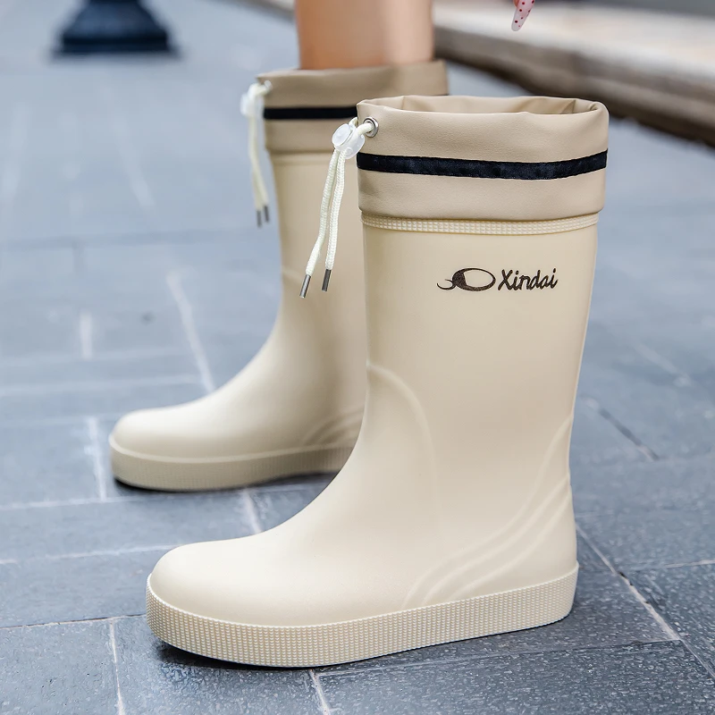 2024 새로운 여성의 방수 편안한 부드러운 바닥 통근 장화 미끄럼 방지 고무 신발 남성 여성의 장화 