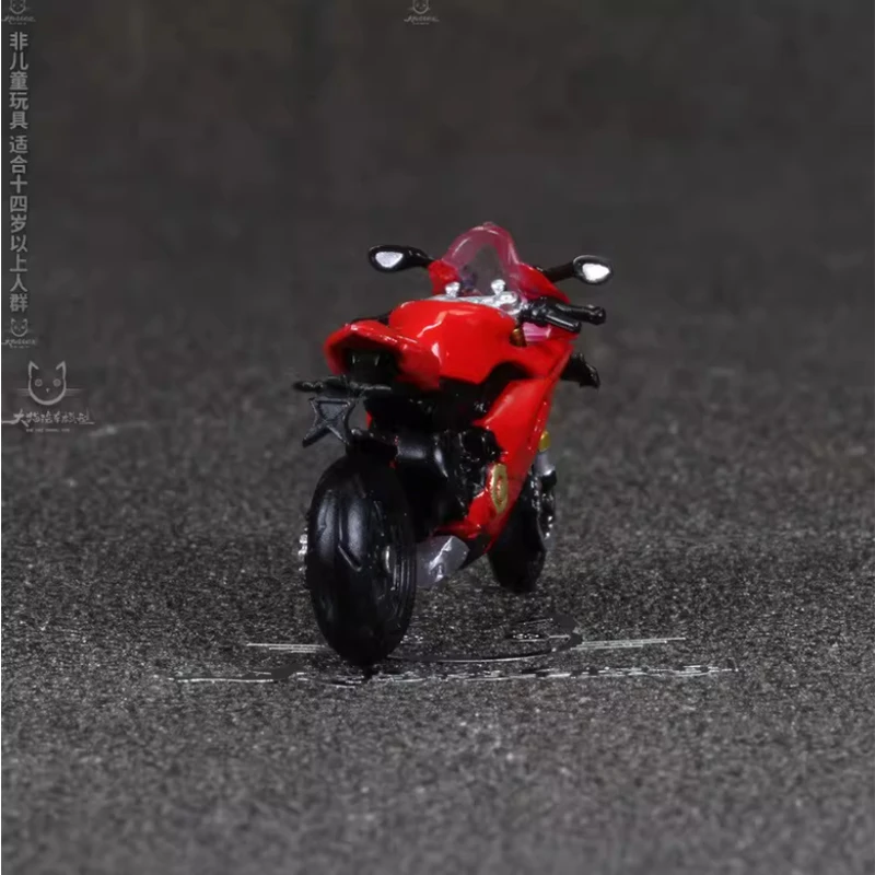 다이캐스트 오리지널 1:64 스케일 두카티 파니갈레 V4S 시뮬레이션 합금 자동차 모델 컬렉션 장식 장난감 선물 기념품 디스플레이