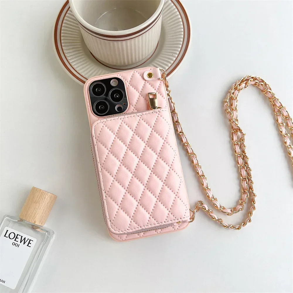 CADORABO In Silicone TPU Flessibile Con Catena Da Polso, CUSTODIA Per IPhone 13 PRO MAX Trasparente Con Cuori Colorati 97200150
