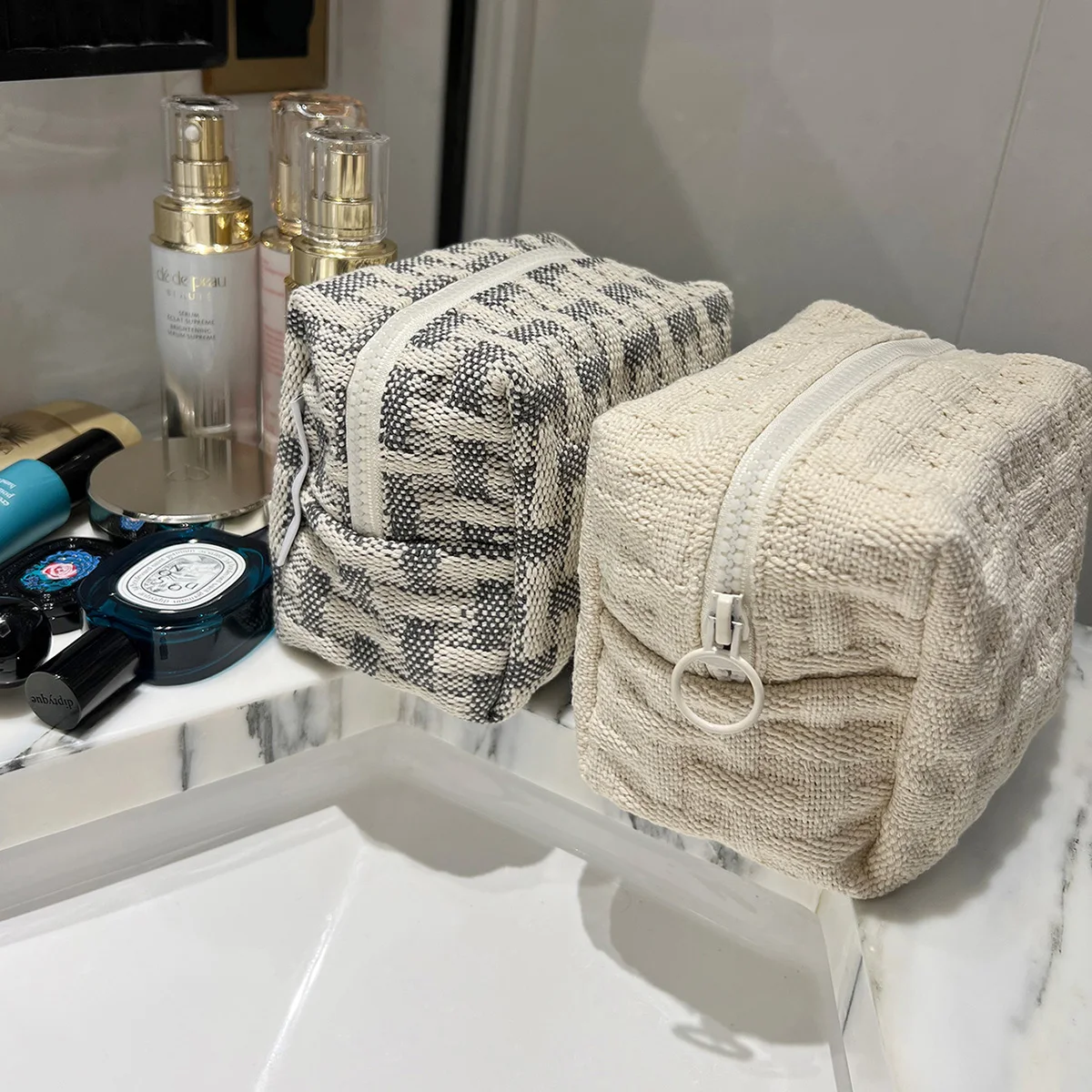 Carry-on Portable Premium Makeup Bag with Large Capacity - Simple Canvas Three-dimensional Storage Bag Solid Color 6