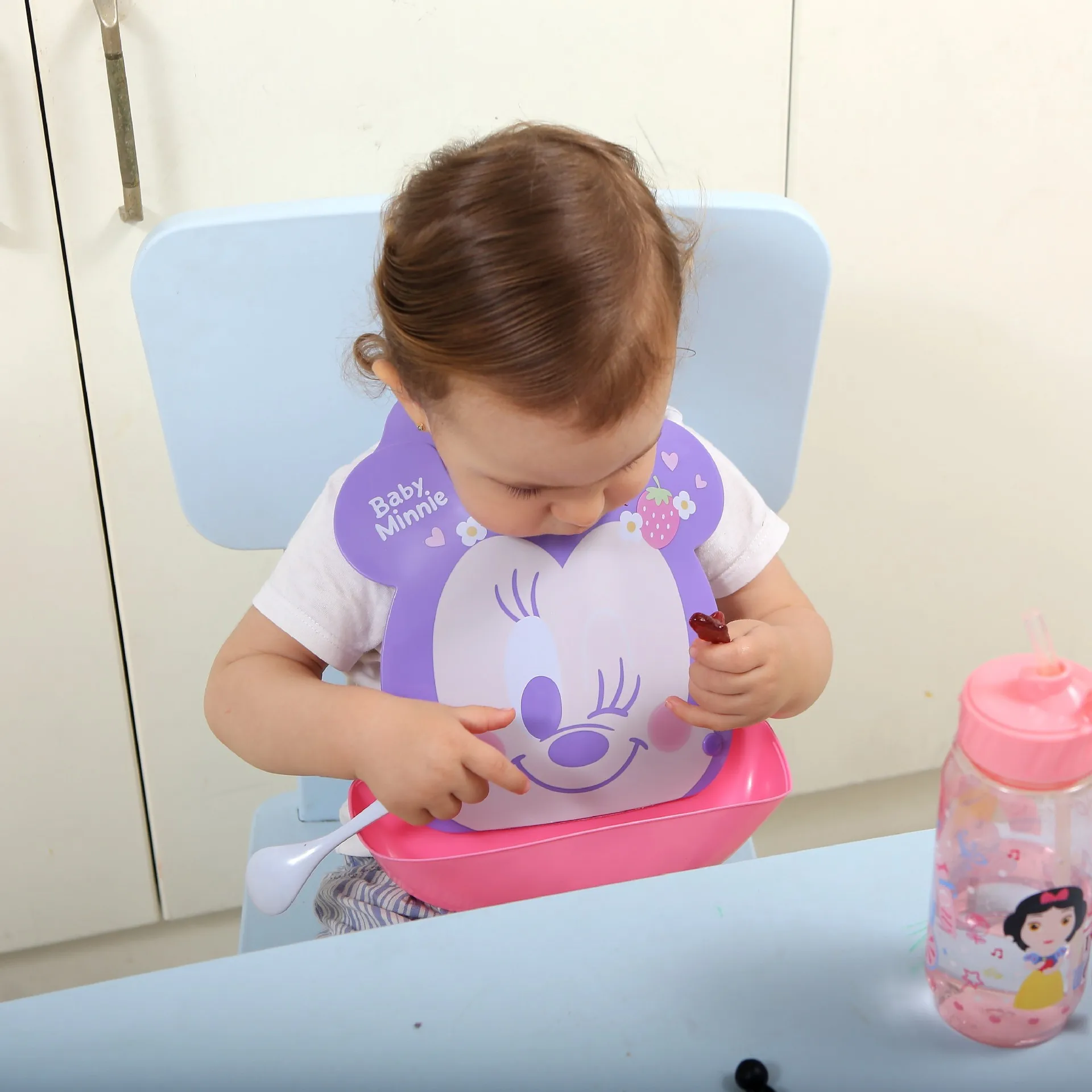 Three-dimensional waterproof children baby imitation silicone bib bib drooling towel baby eating rice pocket 3