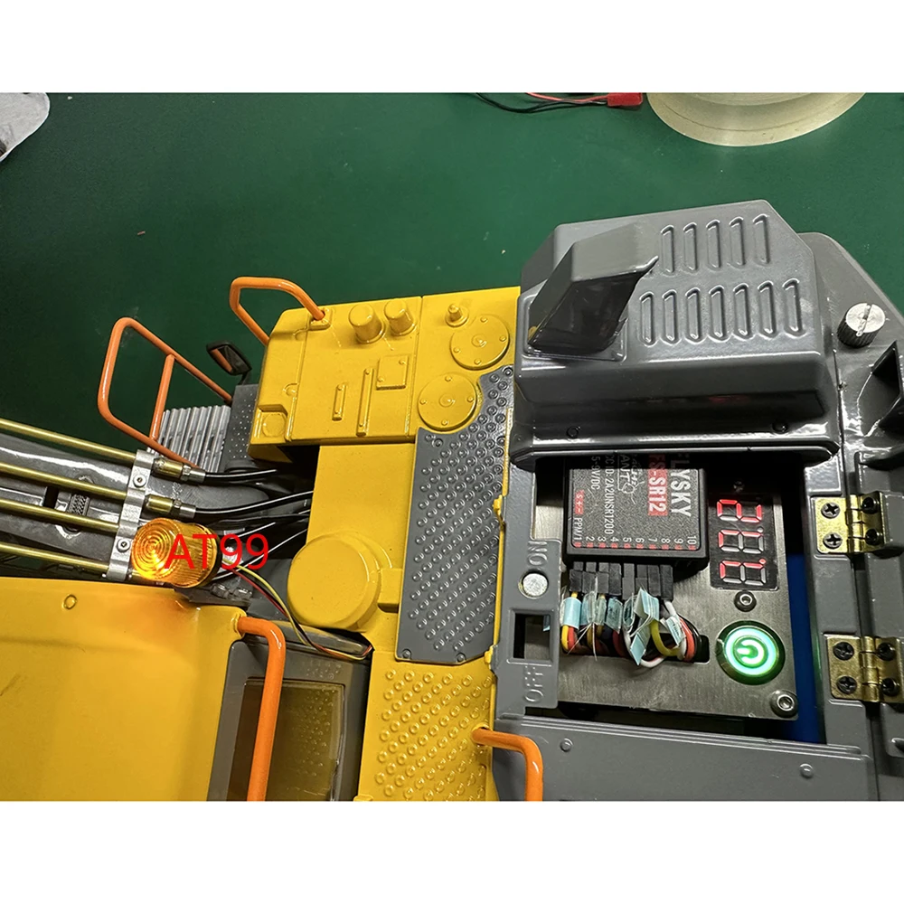 Double E E010 RC Hydraulic Excavator 1/14 EC160 Electric Upgrade Hydraulic Excavator Metal Model Remote Control Car Toys for Boy 6