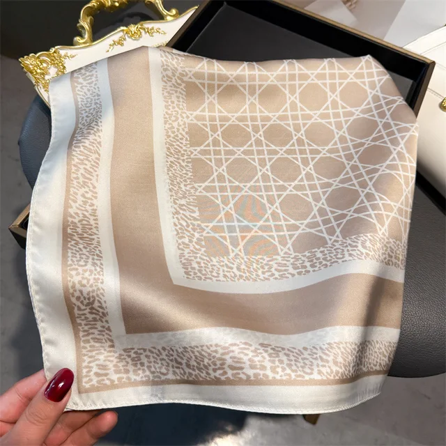 Luxury Geometric Print Spring Summer Soft Satin Scarf Fashionable Commute Professional Neck Protection Square Scarves 2