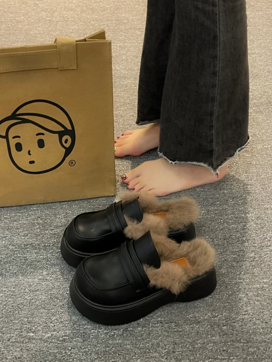 

Шлепанцы женские домашние, искусственная кожа, мех, сланцы, плюшевые, плоская подошва, римская ткань, ПУ, 2023