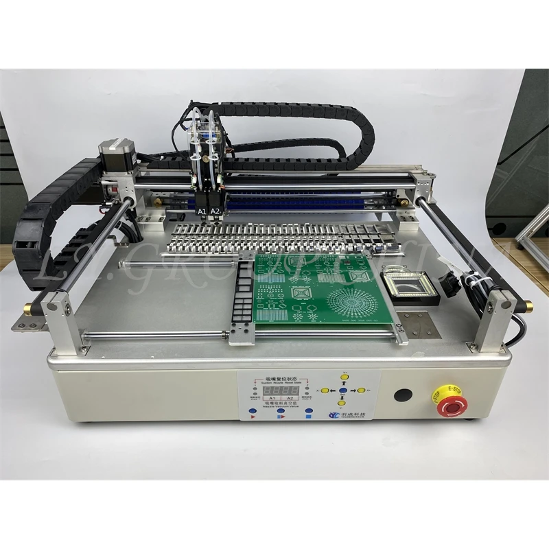 Desktop Automatische Smt Pick En Plaats Machine Ly Q1 Hoge Snelheid 33 Bits Met Full Vision Chip Mounter Led Smd Dual Heads 110V 220V