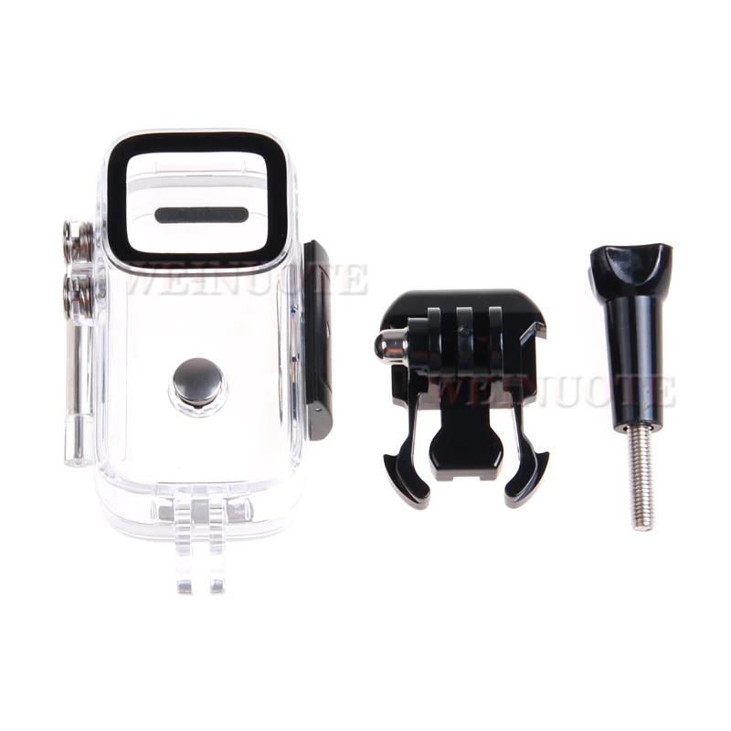 Lot de 3 accessoires d'étui étanche pour caméra d'action C200, incluant un support de fixation et un mousqueton.