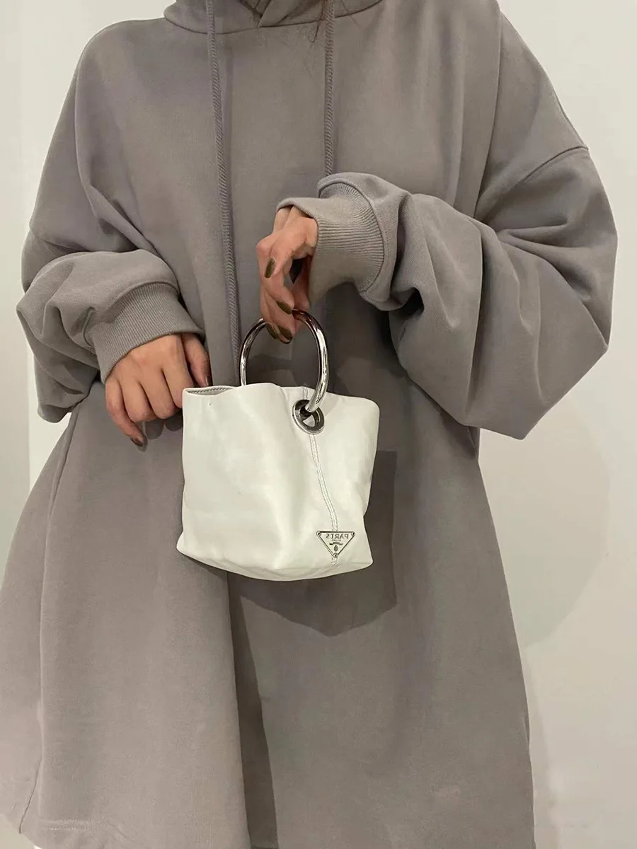 

Luxury Brand 2023 Real Cowhide Metal Bracelet Ring Handbag Small Bucket Bags Designer Purses Women's Bag Party Purse