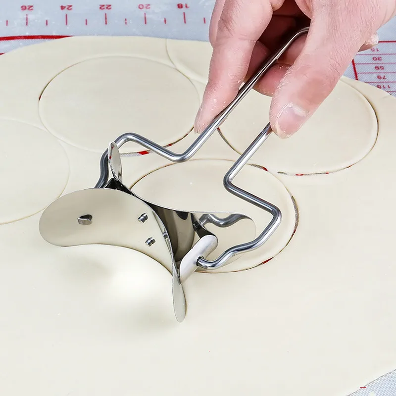 Household Dumplings 304 Stainless Steel Pressure Dumplings Skin Mold Hand Push Cut Dumpling Machine Kitchen Tools