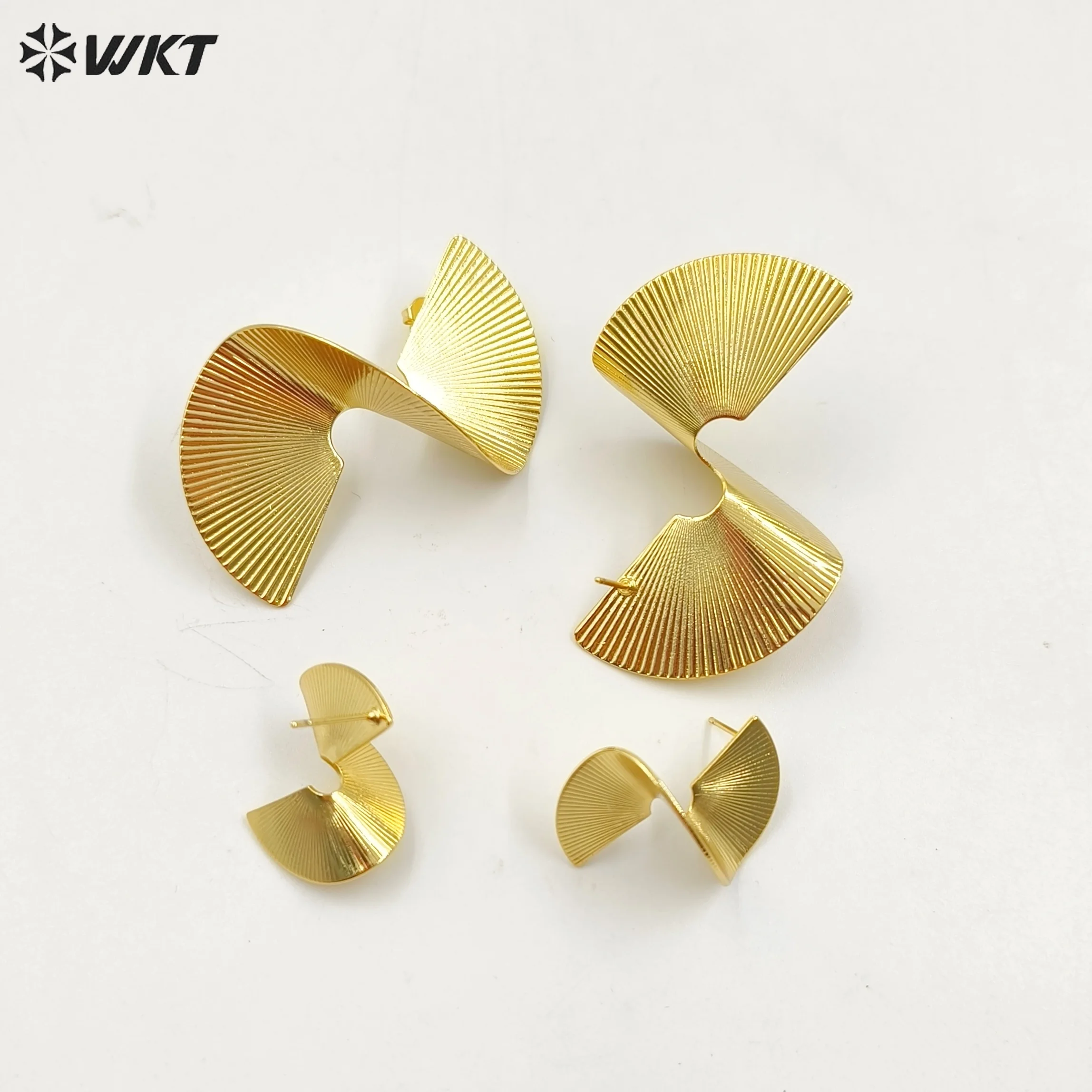 

WT-JFE113 Wholesale 18K Real Gold Plated Resist Tarnishable Twisted Bow Earring Studs For Women In 10Pairs