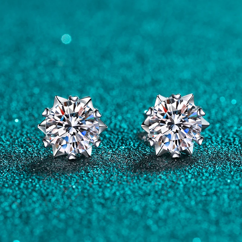 

Brand new S925 sterling silver Mossanne Sparkly diamond simple six-pronged stud earrings women's wedding boutique jewelry for bi