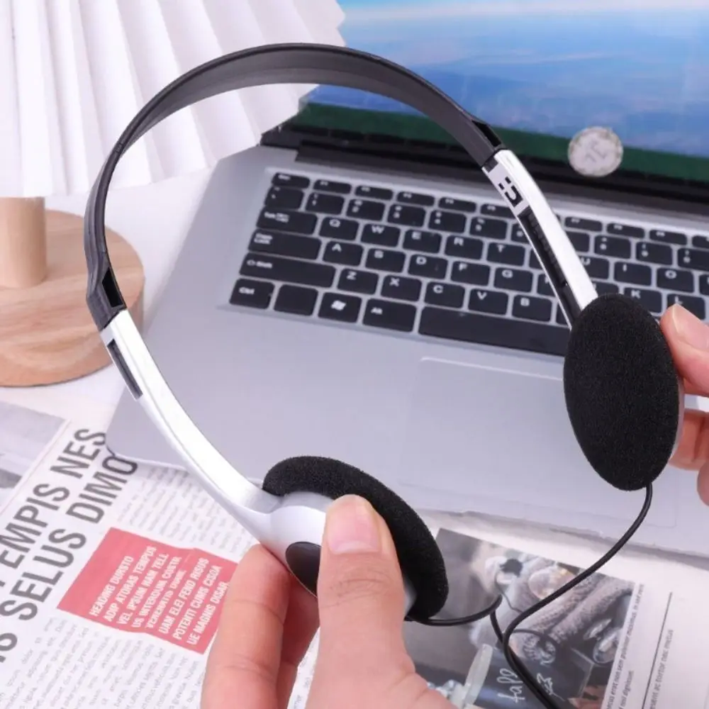 Retro Wired Headphones Hip Hop Trends MP3 Wired Connection Music Walkman Earphone Over Ear Earbud Personality Sports Headphones