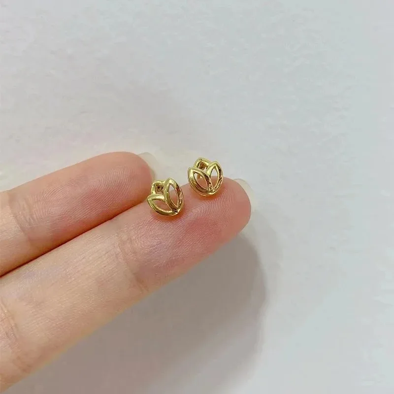  ¥ 18K  ͵ Ͱ, ̴ϸָƮ ߱ Ÿ ,  AU750 Ͱ,  ־ 
