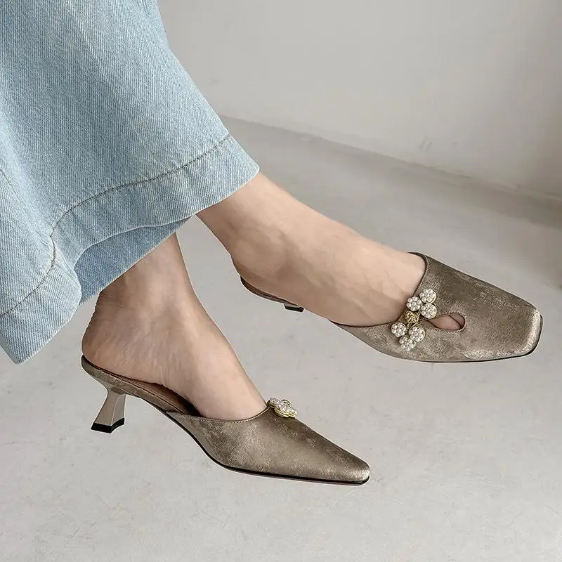 New Chinese style retro baotou half slippers for women, summer slim heels, Muller sandals, medium high heels, square toe