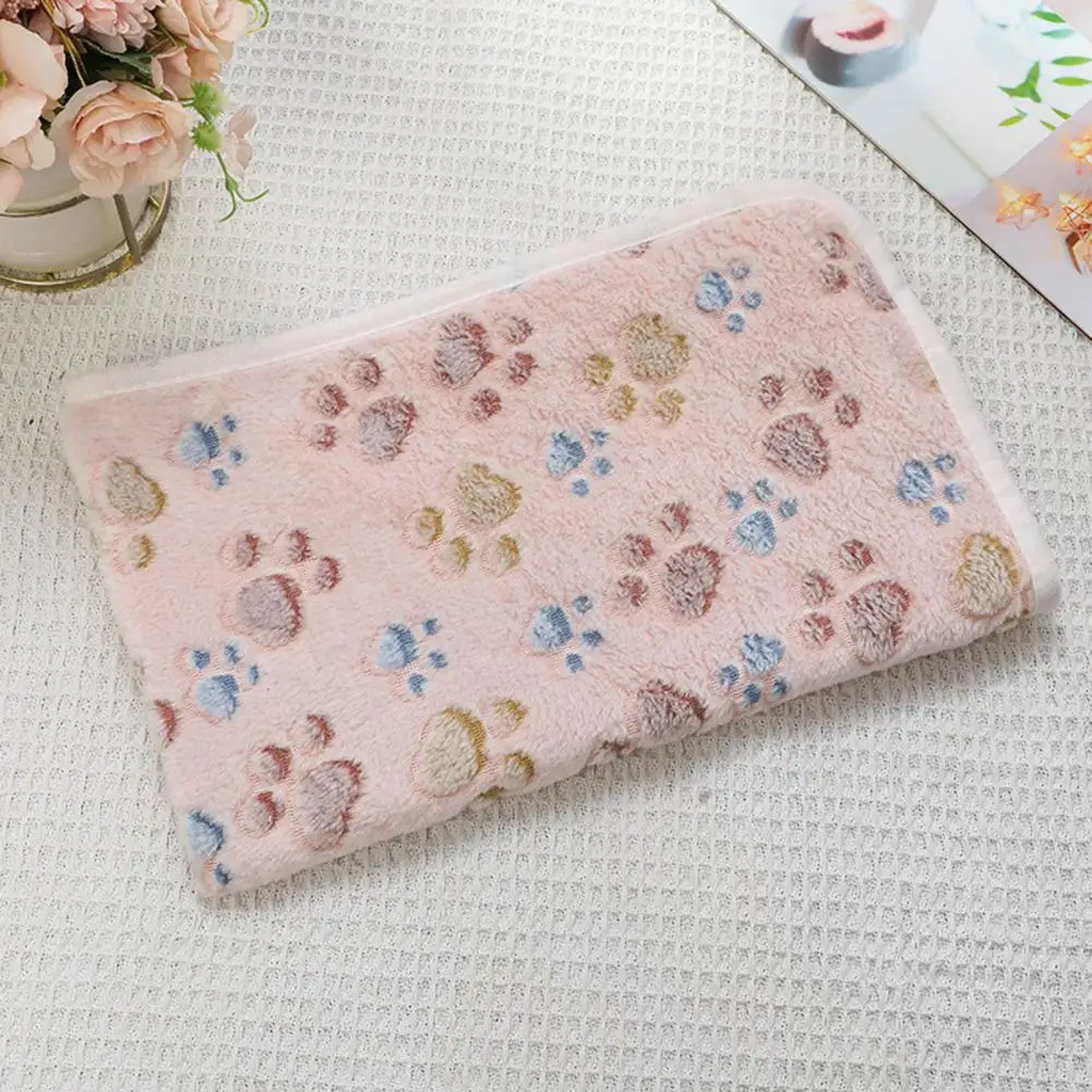 

Pet Mat Soft Flannel Pet Blanket for Sofa Home Warm Cartoon Pattern Cat Dog Bed Blanket Comfortable Sleeping Blanket
