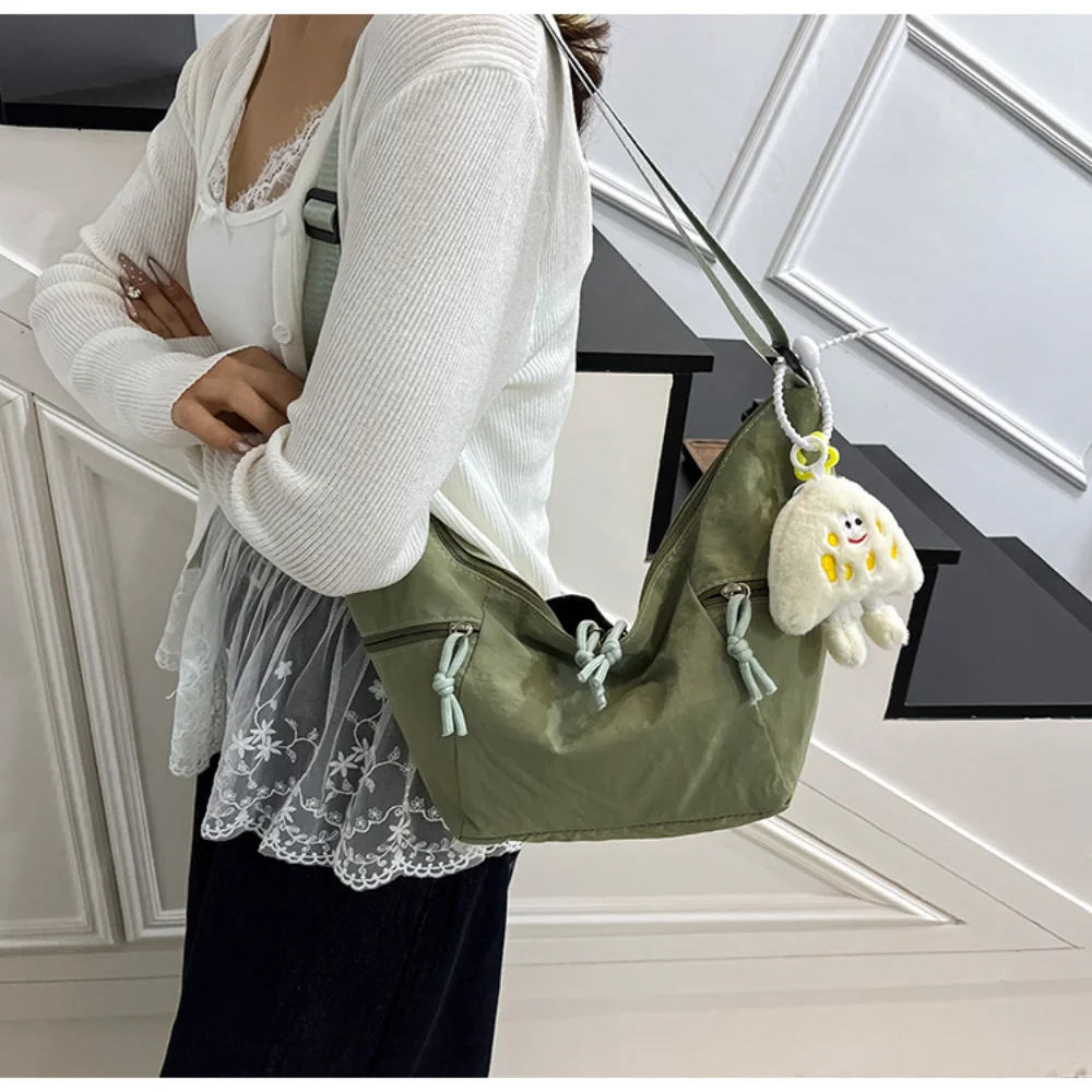 Nylon Crescent Crossbody Bag for Women Slouchy Shoulder Bag Adjustable Strap Casual Hobo Bag Men Fashion Dumpling Bag