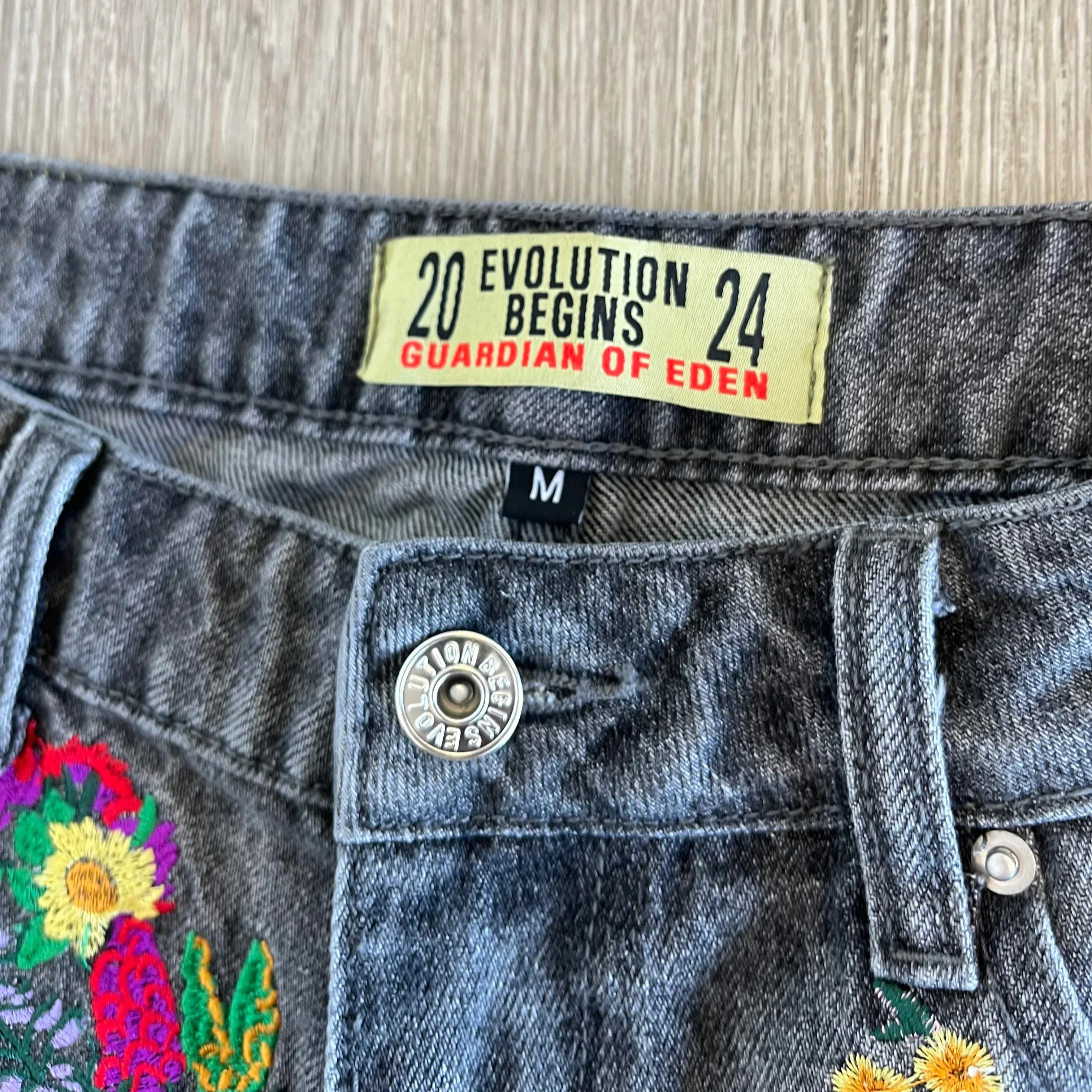 Y2K Painted Pattern Fully Embroidered Hip-hop Retro New Punk Men's and Women's Jeans Harajuku Street Black Gray Denim Shorts