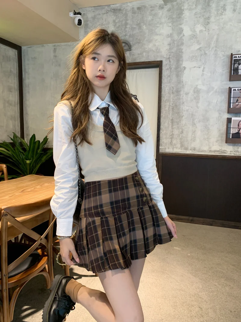 Japanese Style Autumn Female Students Clothes Set Fashion White Shirts+Bow Knitted Tank Top Plaid Pleated Skirt Three Piece Set