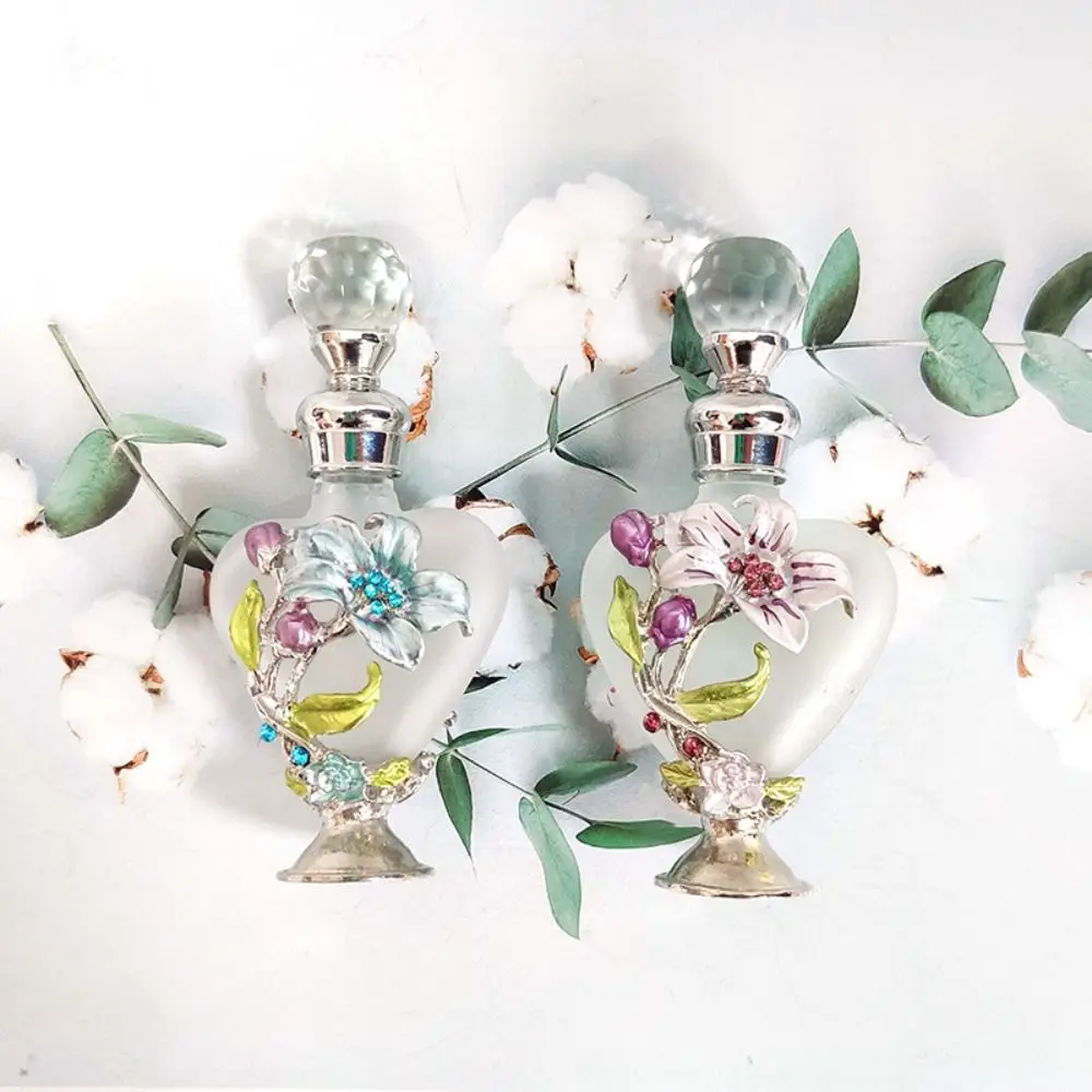 

Style Sub-bottling Crystal Antiqued Metal Cosmetics Container Essential Oil Dropper Bottle Refillable Bottle Perfume Bottle