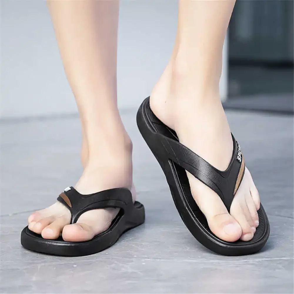 

Bathing Anti-skid Shoses For Man Slippers Men's Fashion Flip Flops Shoes Transparent Sandal Sneakers Sport Different Shoose