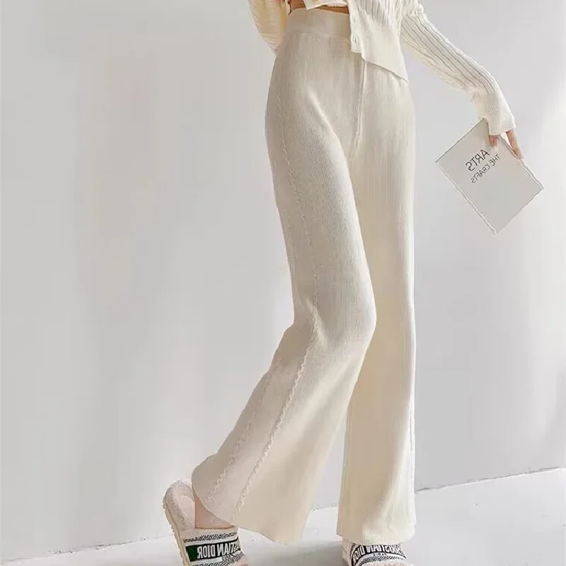 Рисунок 3 - Брюки женские трикотажные с завышенной талией