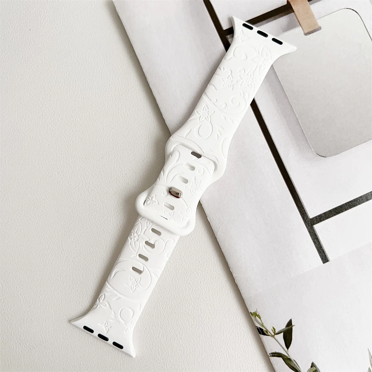 Watch Band For iWatch 42/44/45/49mm 38/40/41mm Silicone Fashion Watch Strap for Watch Series Ultra2 Se 9/8/7/6/5/4/3/2/1_voghion.com