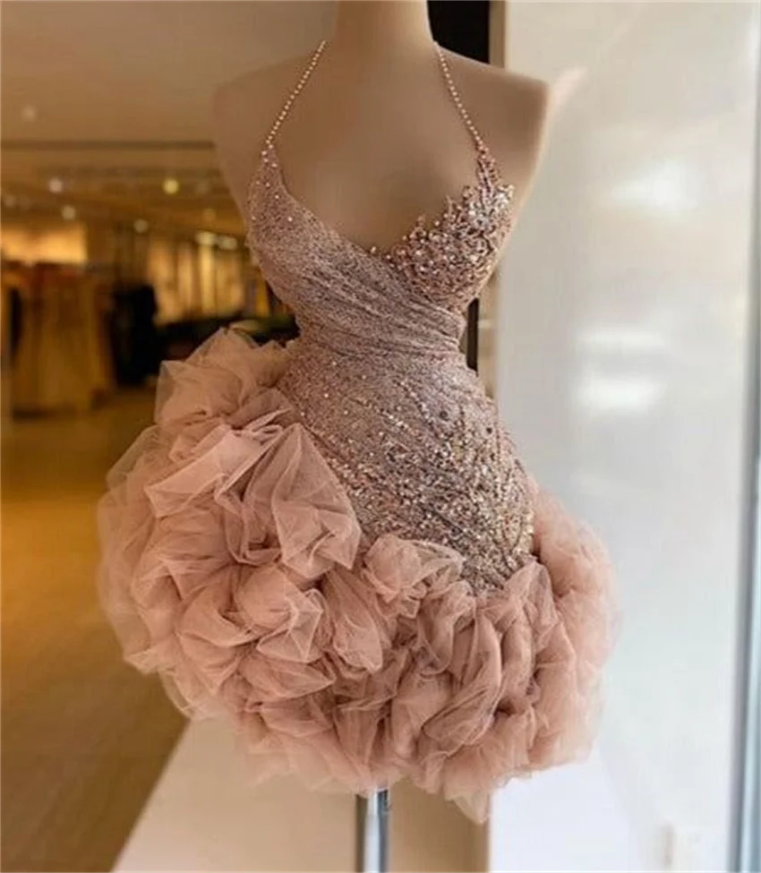 

Dusty Pink Homecoming Dresses 2023 Cute Halter Neck Knee-length Elegant Sequined Sheath Party Vintage Sleeveless Gowns Sparkly