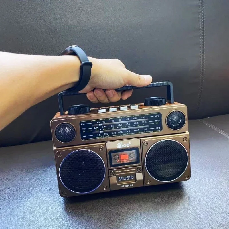 Portable Retro Bluetooth Boombox Solar Charging Multifunctional Outdoor Stereo Mobile Player Built-in Speakers FM/AM/SW Radio