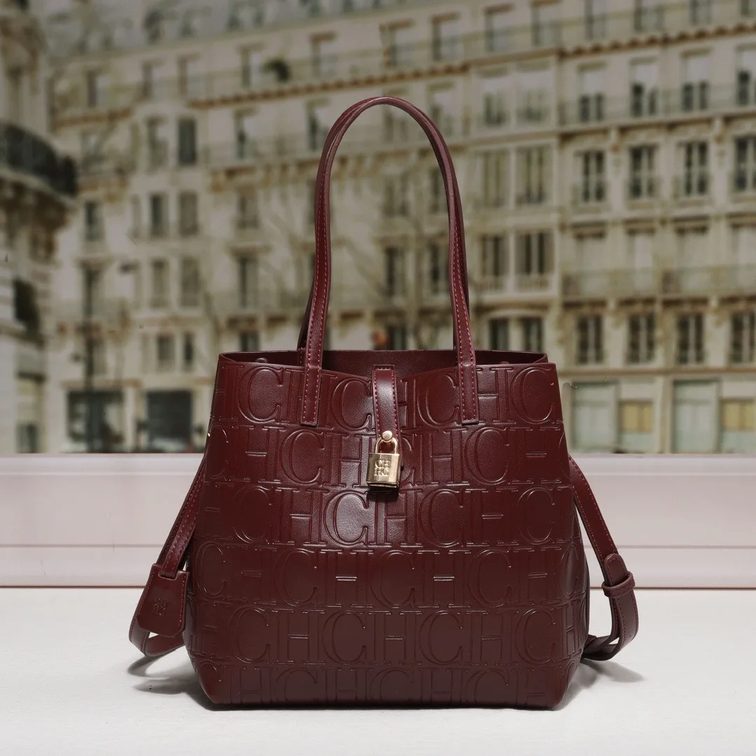 CILMI HARVILL CHHC 2023 Women's Bucket Bag New Single-shoulder Cross-body Portable Perforated Design Italic Letter Opening