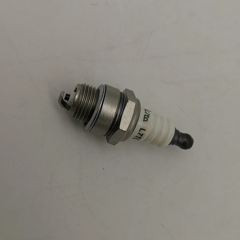 Decespugliatore A Due Tempi A Quattro Tempi Decespugliatore Per Motosega Candela Adatta Per Motori Stihl Husqvarna Parti Di Ricambio Gx35 139 140