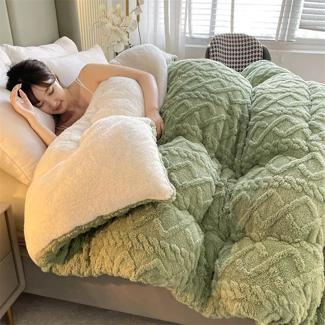 New Super Thick Winter Warm Blanket for Bed Artificial Lamb Cashmere  Weighted Blankets Soft Comfortable Warmth Quilt Comforter - AliExpress