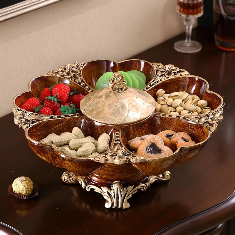 Creative European dried fruit plate, living room desktop grid with lid, rotating candy box, housewarming gift, model room soft