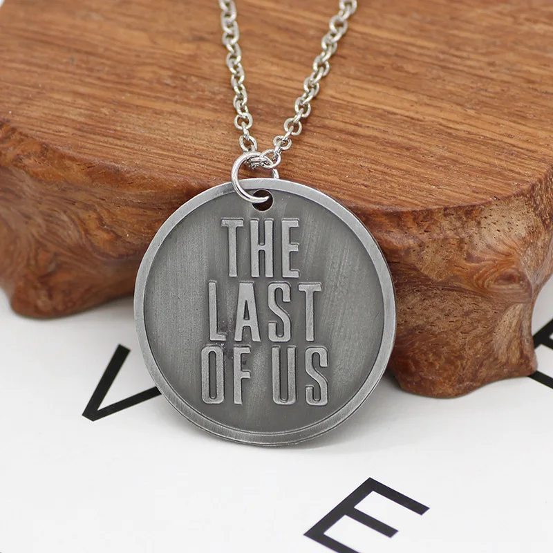 

The Last Of Us 2 Keychain cosplay costumes props Firefly Letter Dogtag Joel Ellie Vintage Retro Antique Pewter Keyring halloween