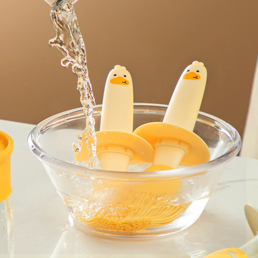 Oil Brush Silicone Barbecue Oil Kitchen High-Temperature Resistant Integrated Seasoning Bottle Pancake