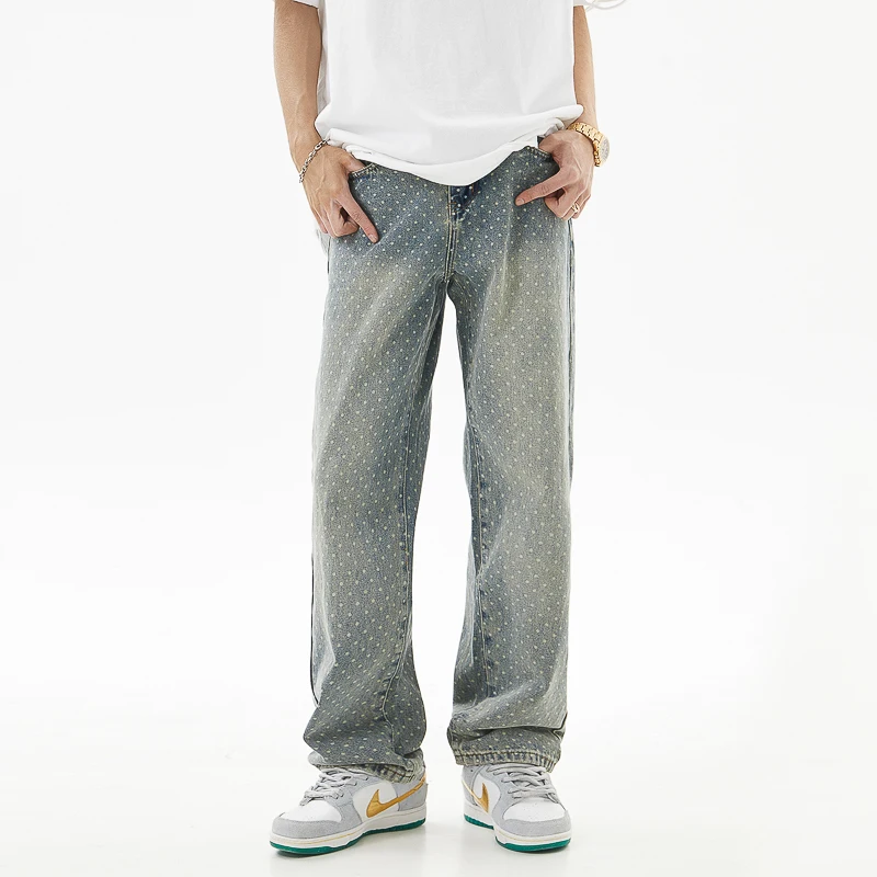 Рисунок 2 - Джинсы мужские с принтом в стиле хип-хоп