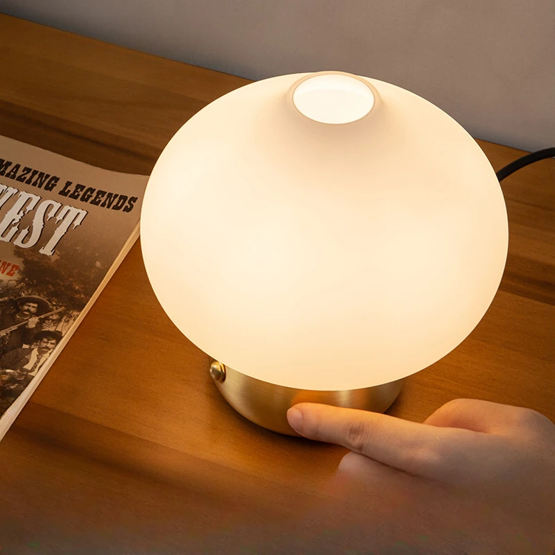 

Cloud table lamp high value wedding dowry bedside lamp bedroom ins girl princess style children's room cabinet lamp