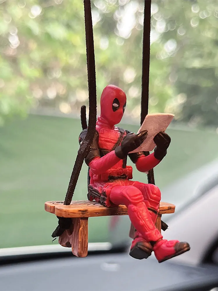 Mini Figur Auto Innen Dekoration Anime Deadpool Modell Automotive  Rückspiegel Anhänger Auto Aufhänger Winging Zubehör - AliExpress