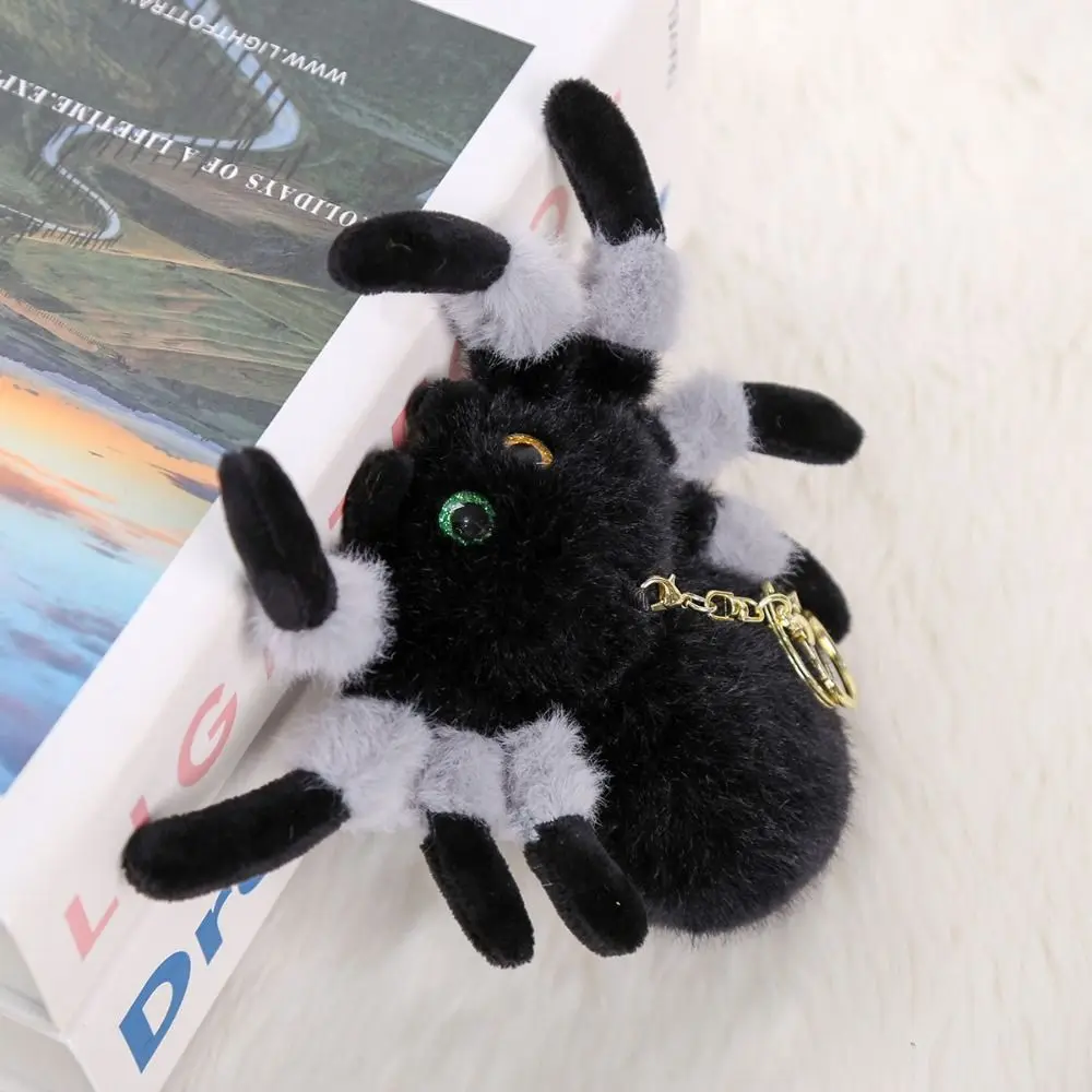 PP Cotton Color Spider Doll Keychains Fluffy Lifelike Colored Eye Spider Plush Pendant Simulation Comfortable