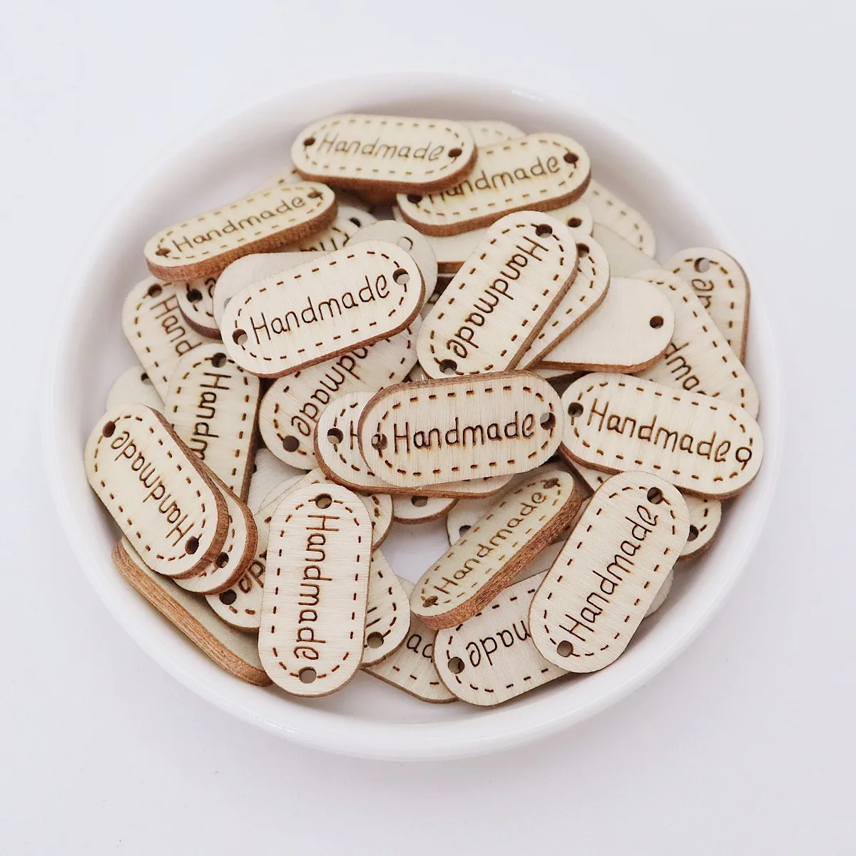 100pcs Wooden Handmade Tags Labels Oval Wood Gift Tags with 2 Holes for DIY Crafts Hanging Sewing Embellishments