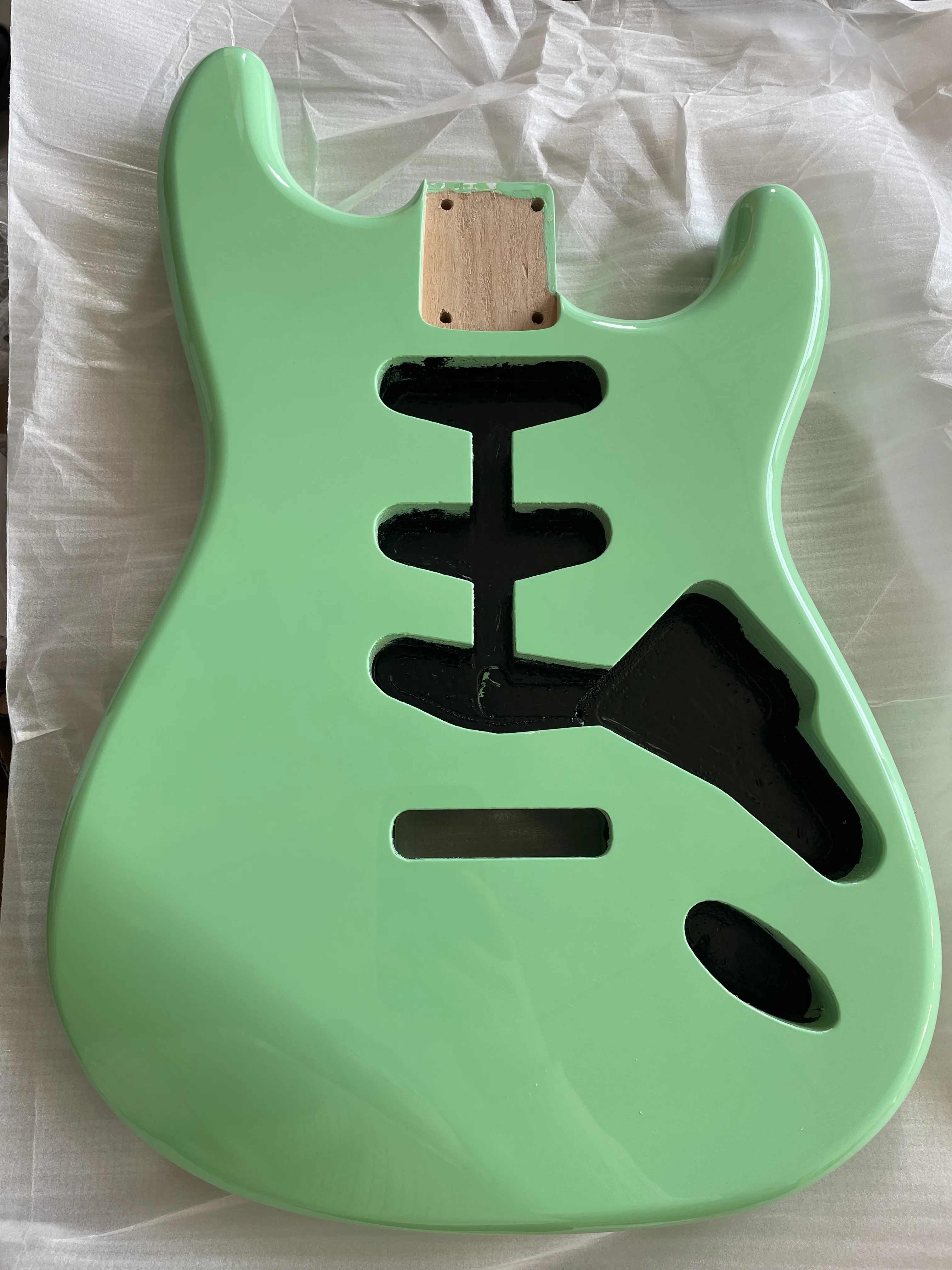 High Quality alder wood body single single single sss electric guitar body unfinished semi-finished DIY guitarra barrel