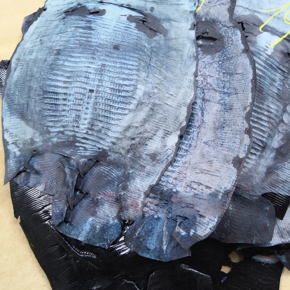 Description Picture 3 of itemGenuine Lizard Skin, Natural Leather Hides, Craft Material for Wallet, Handbag, Watch Band, Black, 25-30 X (18-20)cm, 0.6mm