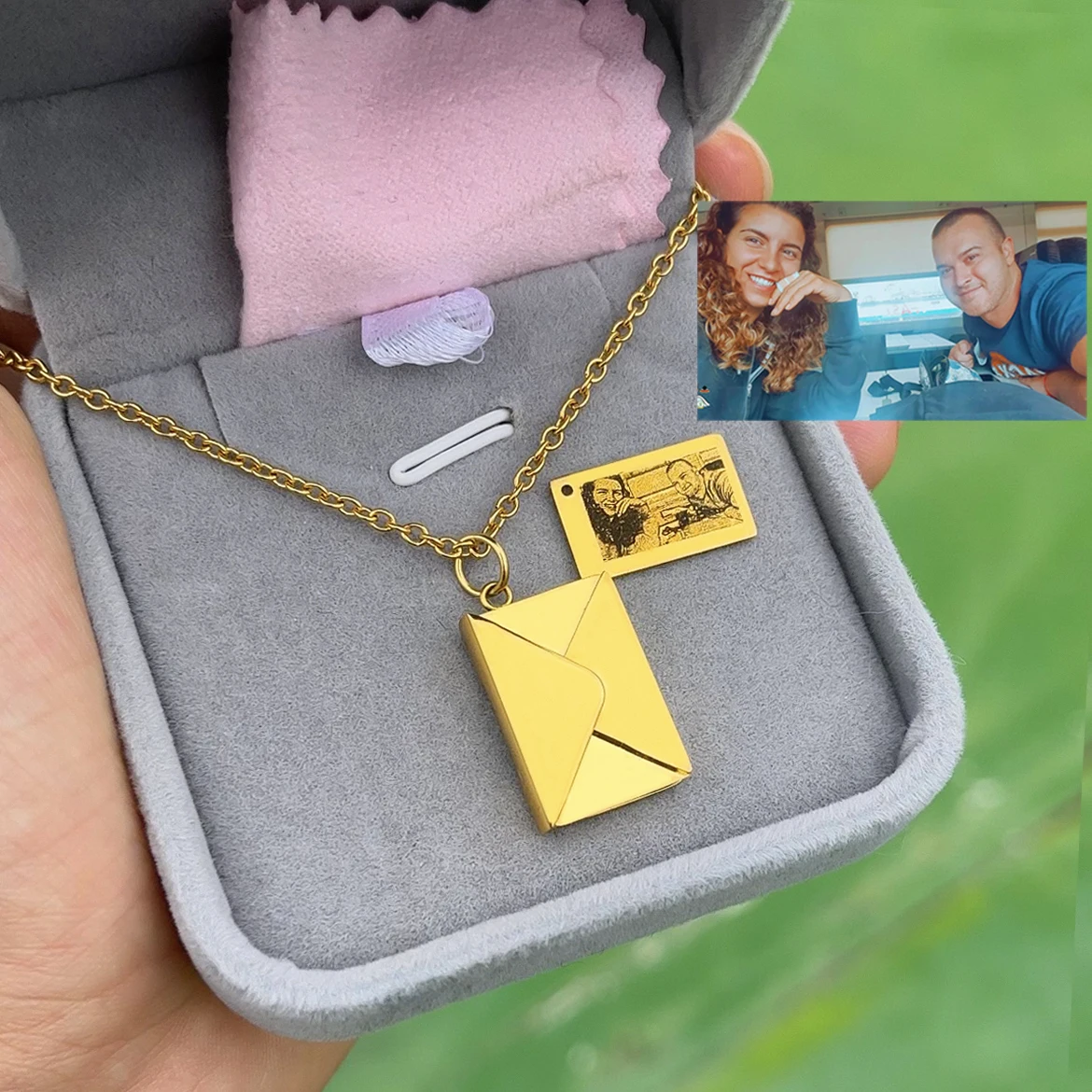 Colorfast Custom Envelope Necklace Custom Photo Pendant Necklace Engraved Name Jewelry Hidden Photo Jewelry Valentine Day Gift custom engraved love letter personalized envelope pendant necklace stainless steel jewelry women valentine s day confession gift