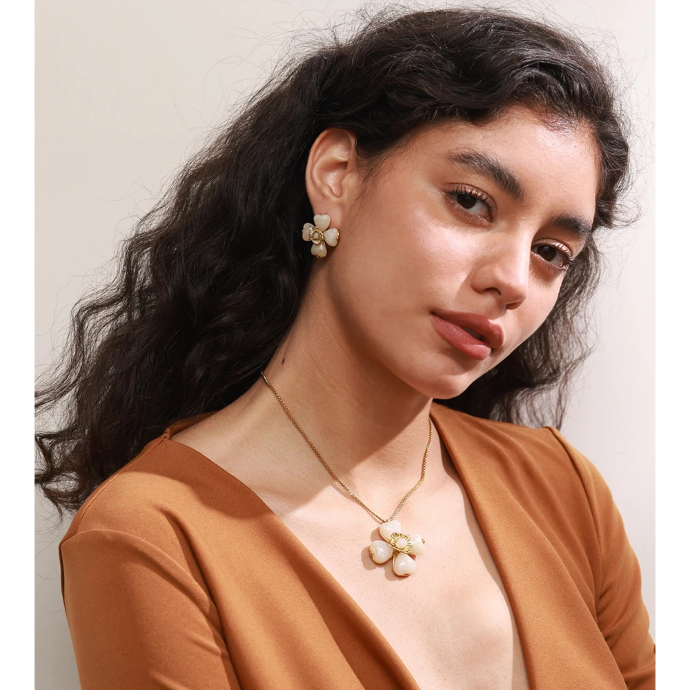 Yhpup Acrylic Jewelry Set