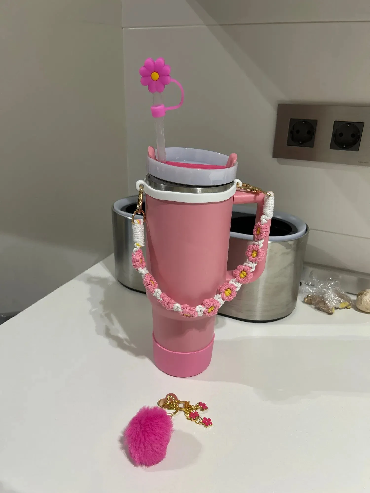 Cup Accessories Set 7Pcs Accessory Set For Stanley Cup Pink Flower Water Bottle Handle Strap Straw Protect Cover Fashion Charms Pendant Decoration
