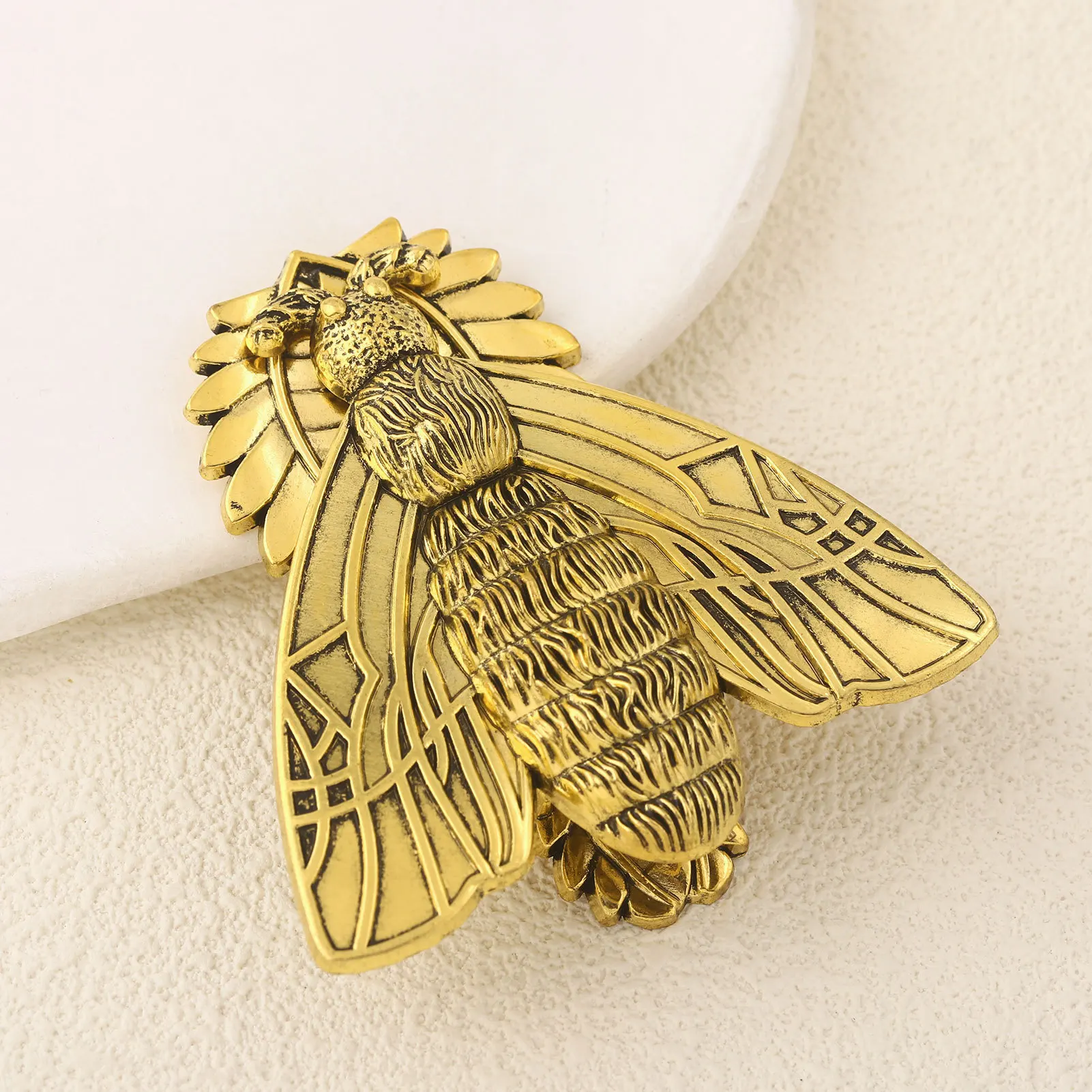 Eleganter Retro-Lesezeichenhalter mit Krokodil-, Motten-, Seestern-, Oktopus-, Meerjungfrauen- und Fischschwanz-Motiven, 3D-Handdesign, Unisex – Detail 9