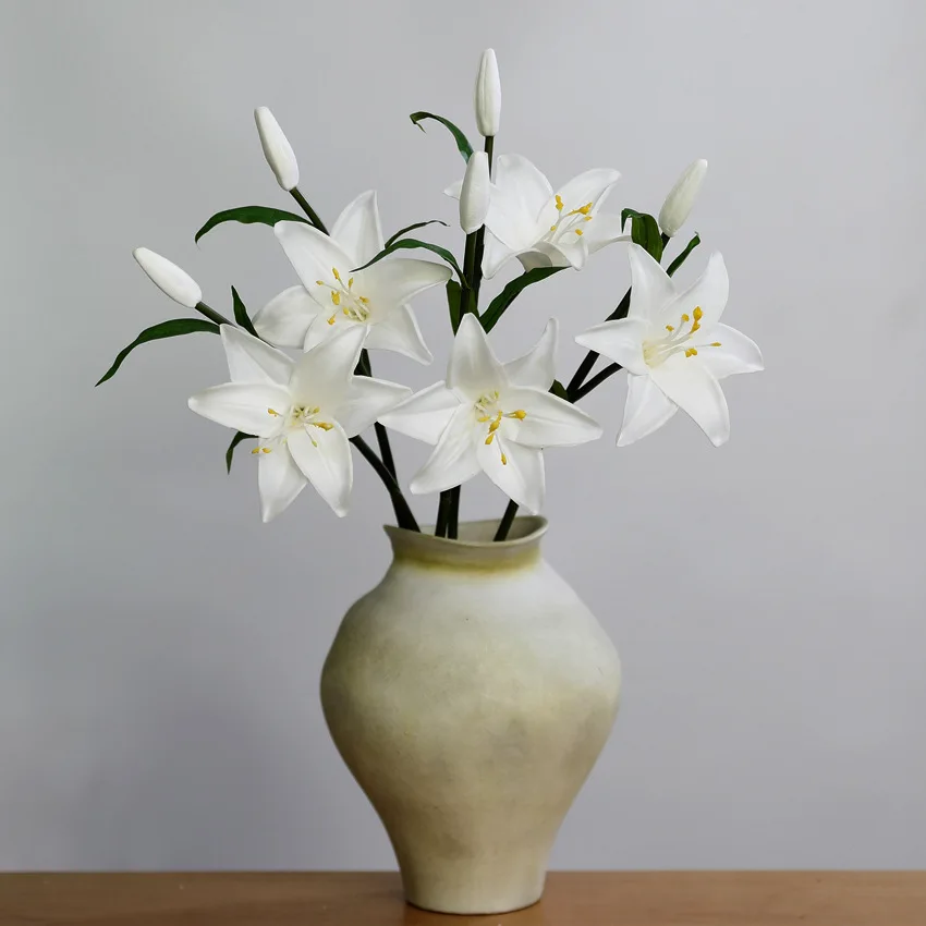 4 Stück Real Touch Lilien Künstliche PU-Blumen Heimdekoration Hochzeitsblumenarrangement Brautstrauß Partytischdekoration Lilien