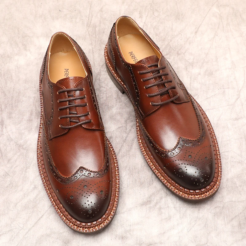 

Men's oxford Brogue Shoes Genuine Cow Leather Men Dress Shoes High Quality Black Brown Lace Up Wedding Men Vintage Formal Shoes